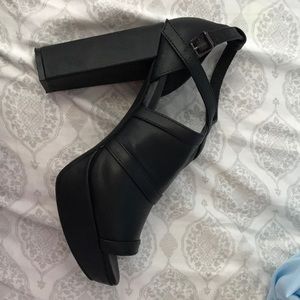 Simply Vera - Vera Wang high heels